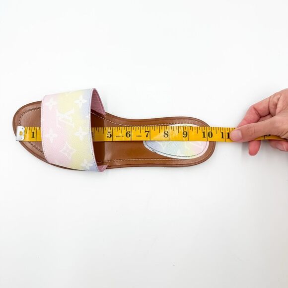 Louis Vuitton Escale Lock It LV Monogram Slides Pastel Flat Sandals EU 41 US 11 - Picture 11 of 11